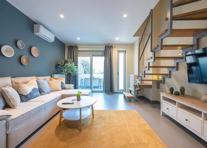 Artistic 2Br Maisonette: An Architectural Delight